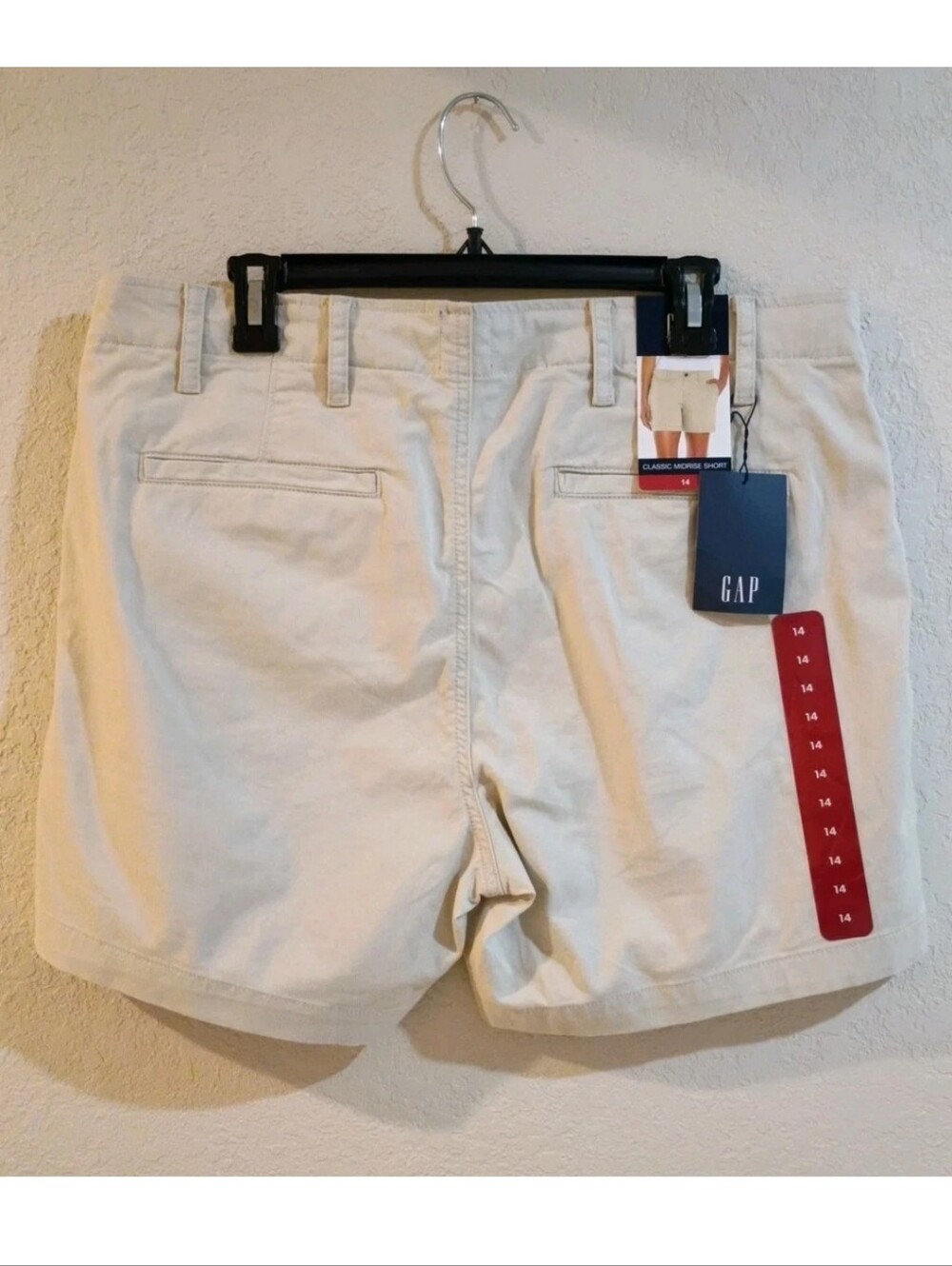 Gap Ladies Classic Midrise Shorts Size 14-Turtledove-NWT - Picture 2 of 4